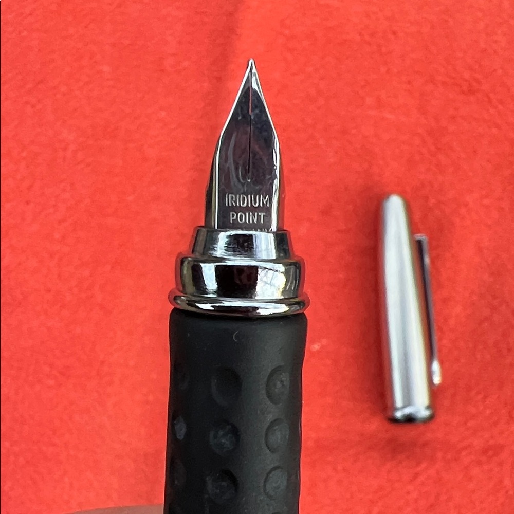 Set Fountain Pens: 1 Pilot plumix, 1 Yafa and 1 Sheaffer - Picture 7 of 9